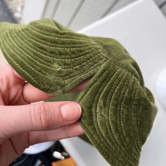 VTG 40s Madcaps Paris–New York Green Velveteen Bonnet Hat Designer Millinery main image 4